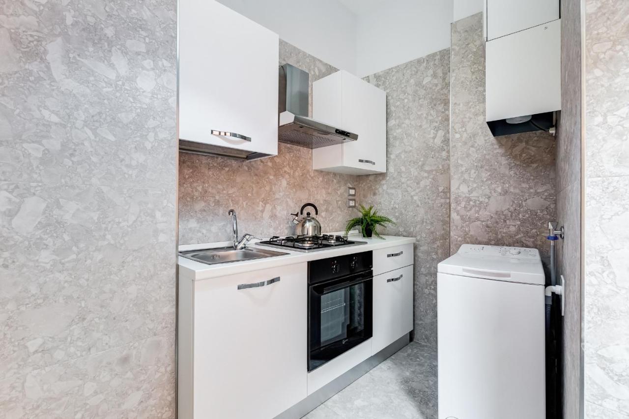 Crystal Trevi Fountain - Romedreamhome ภายนอก รูปภาพ