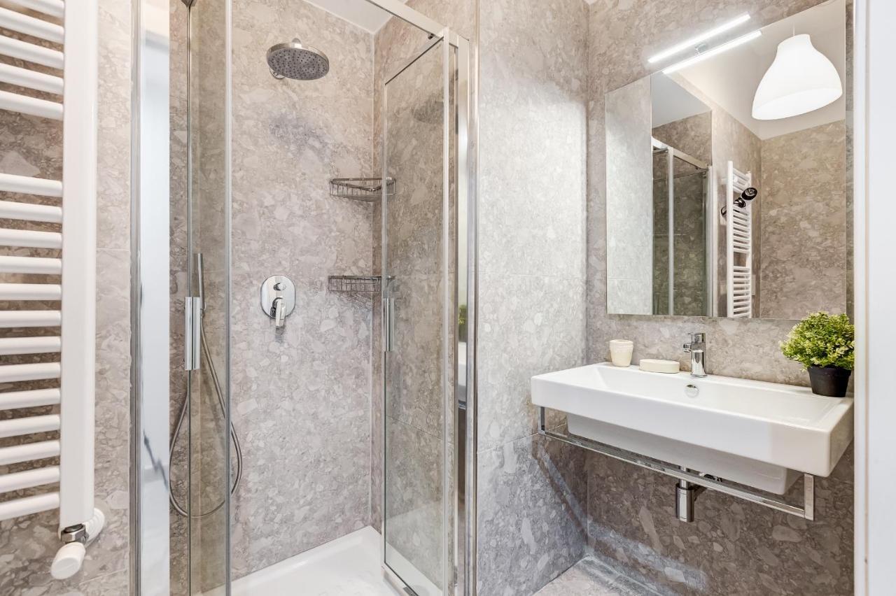 Crystal Trevi Fountain - Romedreamhome ภายนอก รูปภาพ