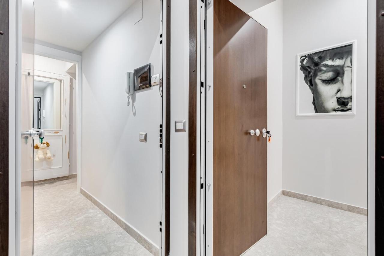 Crystal Trevi Fountain - Romedreamhome ภายนอก รูปภาพ